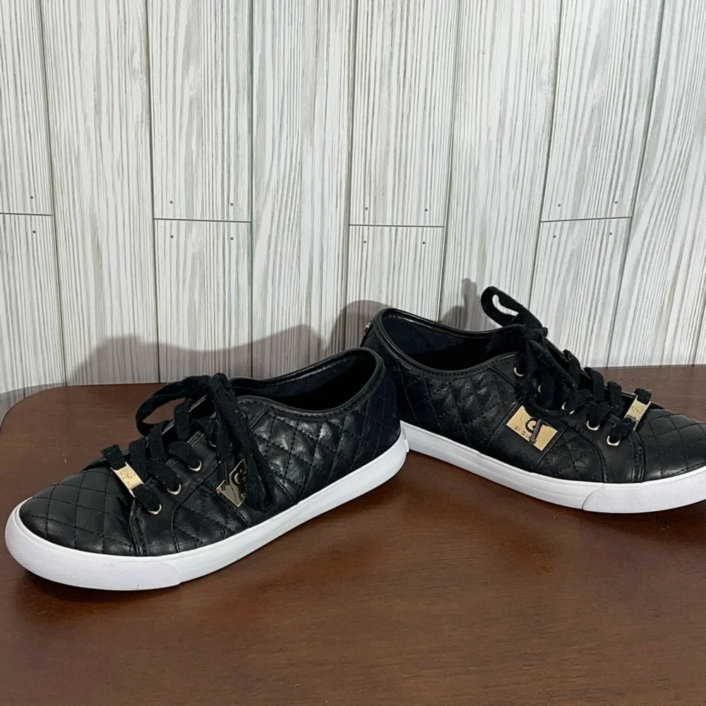 G by Guess Black Lace Up Shoes - Picture 6 of 9